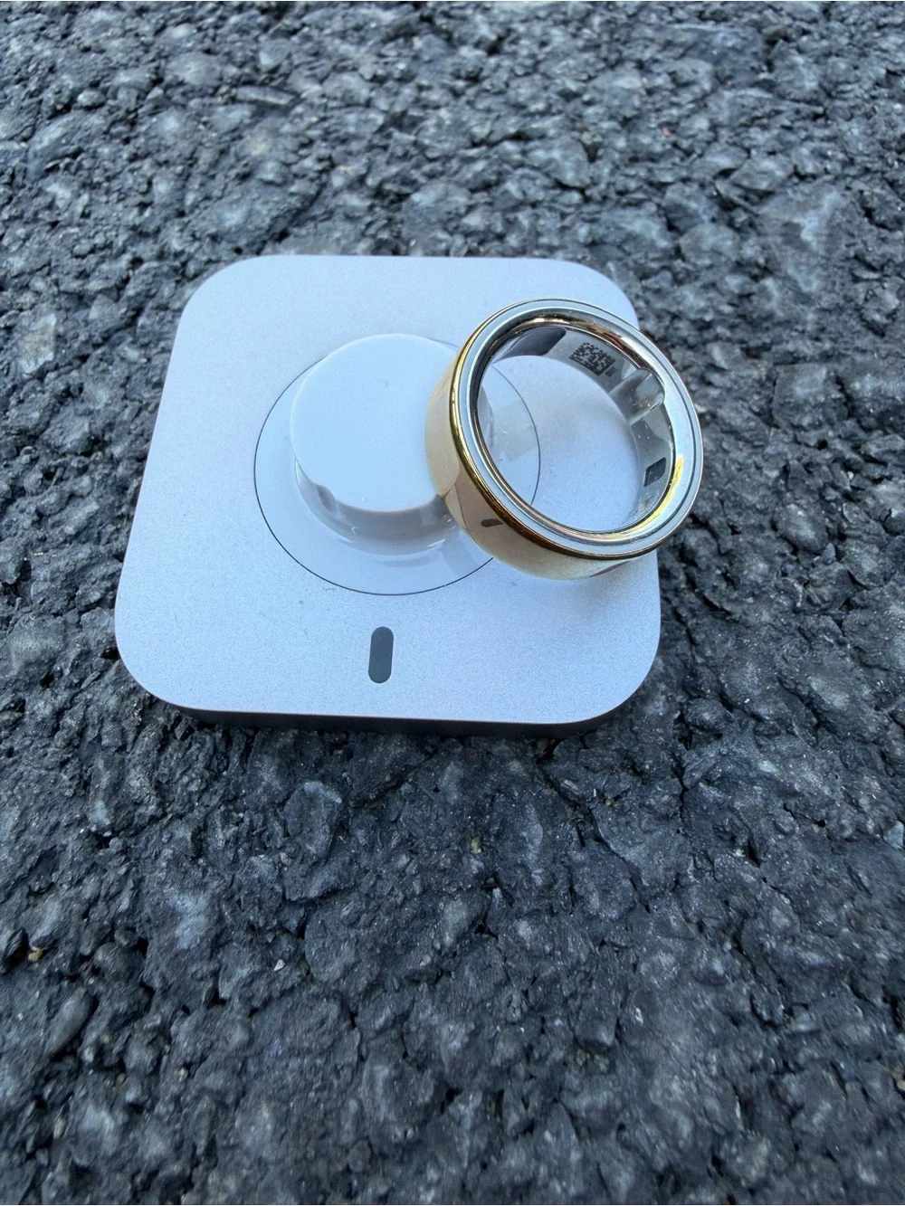 Oura ring, size 9 - Rose gold